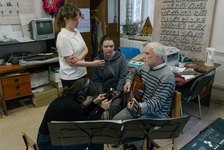 Саша и Русина во время встречи с Игорем Носковым в Перми. Фото: Павел Басин для альманаха «Песни ее стороны»