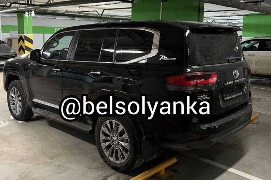 Бронированный автомобиль из автопарка администрации белгородского губернатора