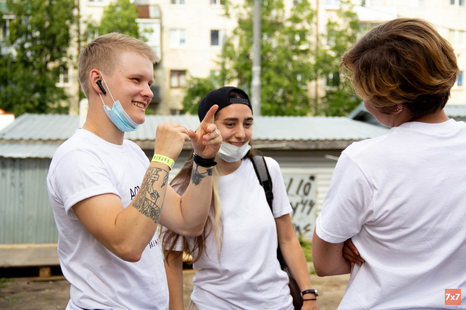 Организатор баркемпа Джей Альберг, спикер Рита Экободрита