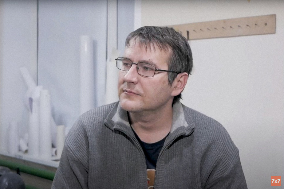 Роман Соболев. Скриншот с видео '7x7'