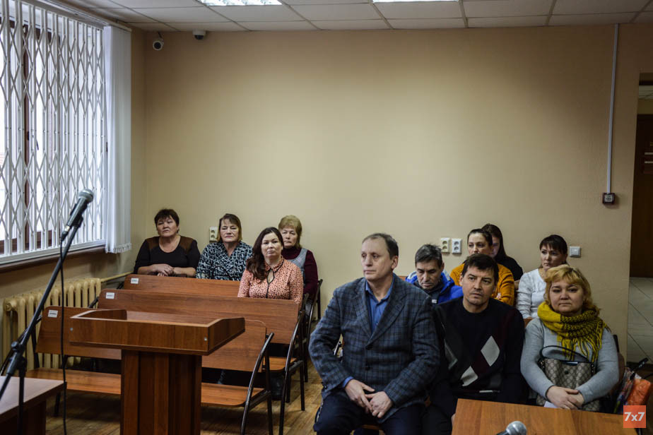 Слушатели судебного заседания