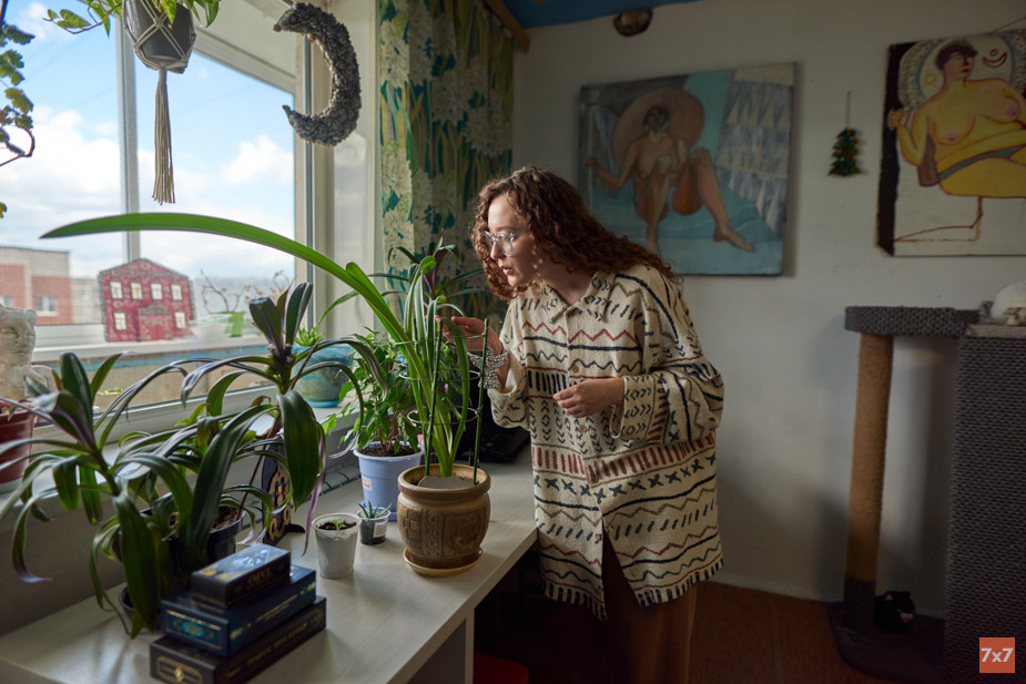 Алиса и Галя