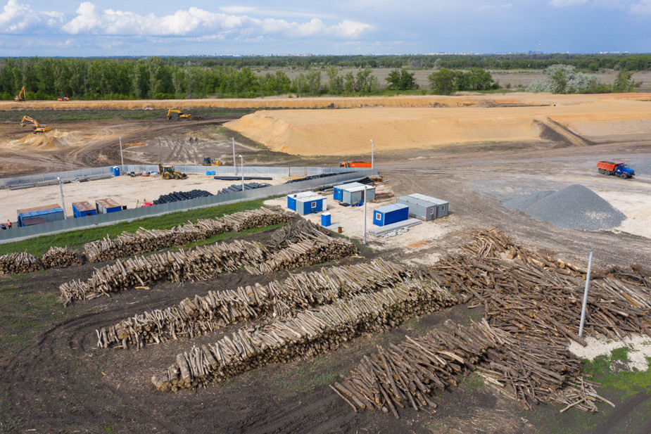 Стройка в Волго-Ахтубинской пойме