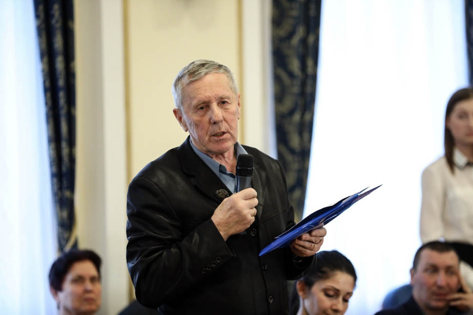 Юрий Мамонтов