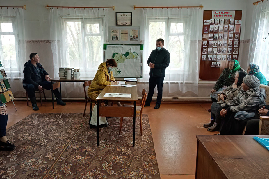 Публичные слушания в одной из деревень Семецкого сельского поселения
