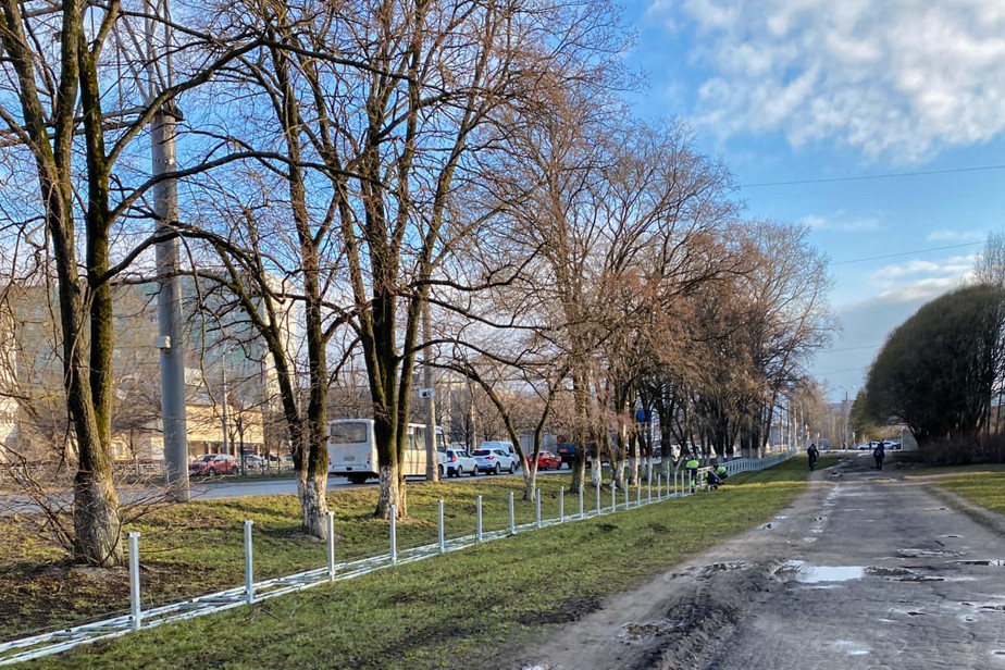 %D0%9E%D0%B3%D1%80%D0%B0%D0%B6%D0%B4%D0%B5%D0%BD%D0%B8%D1%8F%20%D0%BD%D0%B0%20%D0%9F%D0%BE%D1%88%D0%B5%D1%85%D0%BE%D0%BD%D1%81%D0%BA%D0%BE%D0%BC%20%D1%88%D0%BE%D1%81%D1%81%D0%B5%20%D0%BF%D0%BE%D1%81%D1%82%D0%B0%D0%B2%D0%B8%D0%BB%D0%B8%20%D0%BD%D0%B0%20%D0%B3%D0%B0%D0%B7%D0%BE%D0%BD%20%D1%81%20%D0%B4%D0%B5%D1%80%D0%B5%D0%B2%D1%8C%D1%8F%D0%BC%D0%B8%20%D1%88%D0%B8%D1%80%D0%B8%D0%BD%D0%BE%D0%B9%20%D0%B1%D0%BE%D0%BB%D0%B5%D0%B5%20%D0%B4%D0%B2%D1%83%D1%85%20%D0%BC%D0%B5%D1%82%D1%80%D0%BE%D0%B2.%20%D0%A4%D0%BE%D1%82%D0%BE%20%D0%90%D0%BD%D0%B0%D1%82%D0%BE%D0%BB%D0%B8%D1%8F%20%D0%9F%D0%BE%D0%BB%D0%B8%D1%86%D1%8B%D0%BD%D0%B0