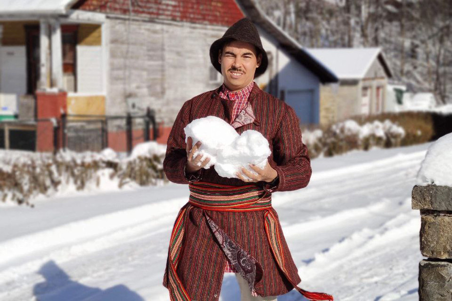 Артём Медведев