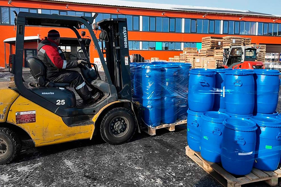 Бочки для воды, отправленные в Бодайбо. Фото: Народный фронт Иркутской области