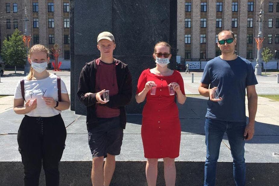 Снимок, из-за которого оштрафовали Нину Беляеву