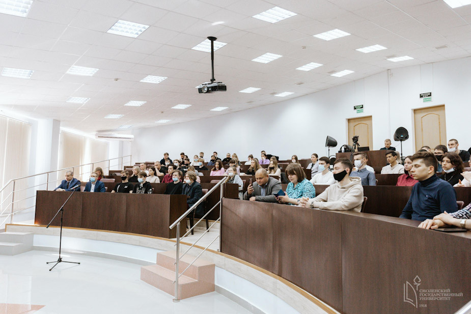 Лекция Ивана Лошкарева