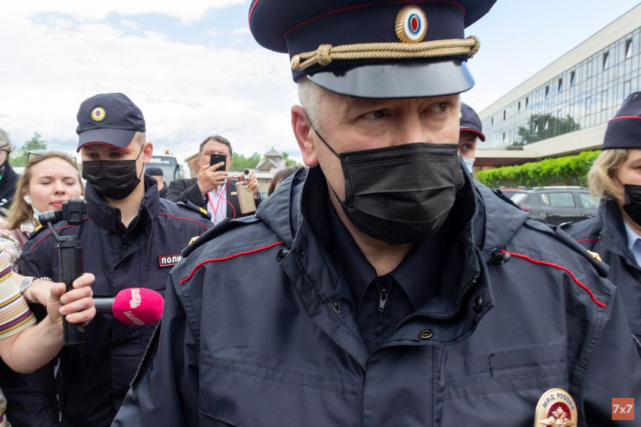 Разгоном съезда руководил сам начальник УМВД Великого Новгорода Сергей Максимов