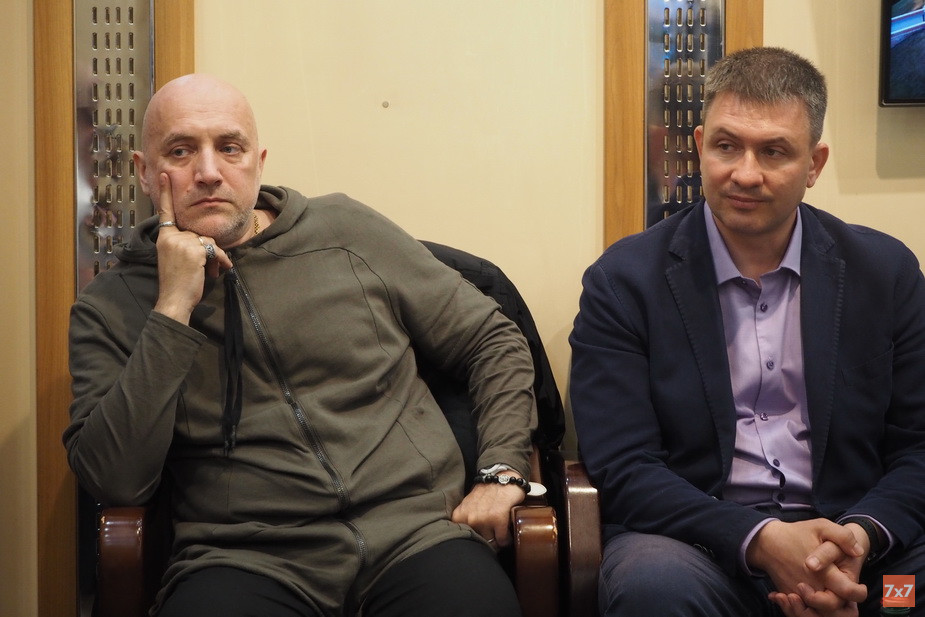 Захар Прилепин и Григорий Парсентьев.