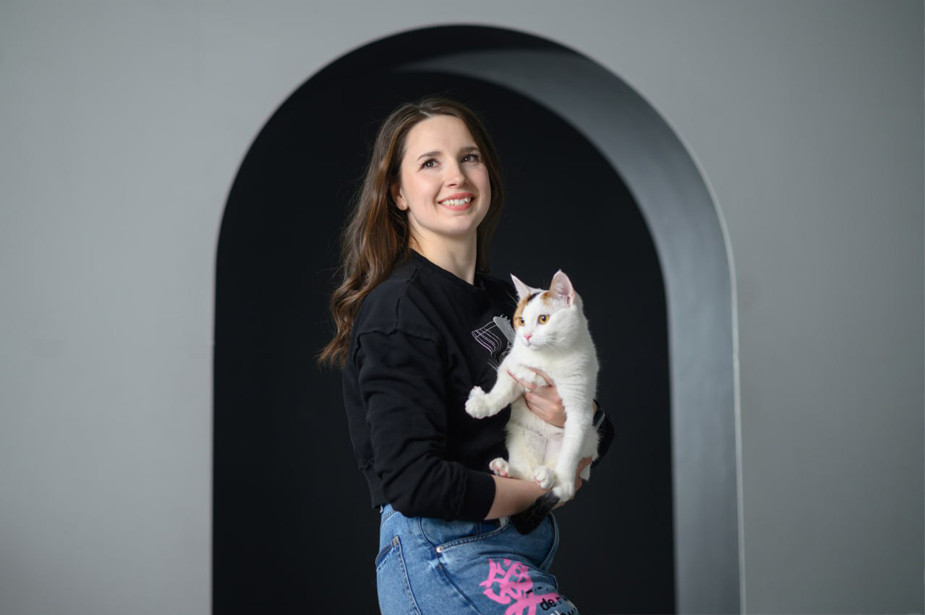 Екатерина Каменкова и кошка Руфь. Сейчас она уже нашла свой дом