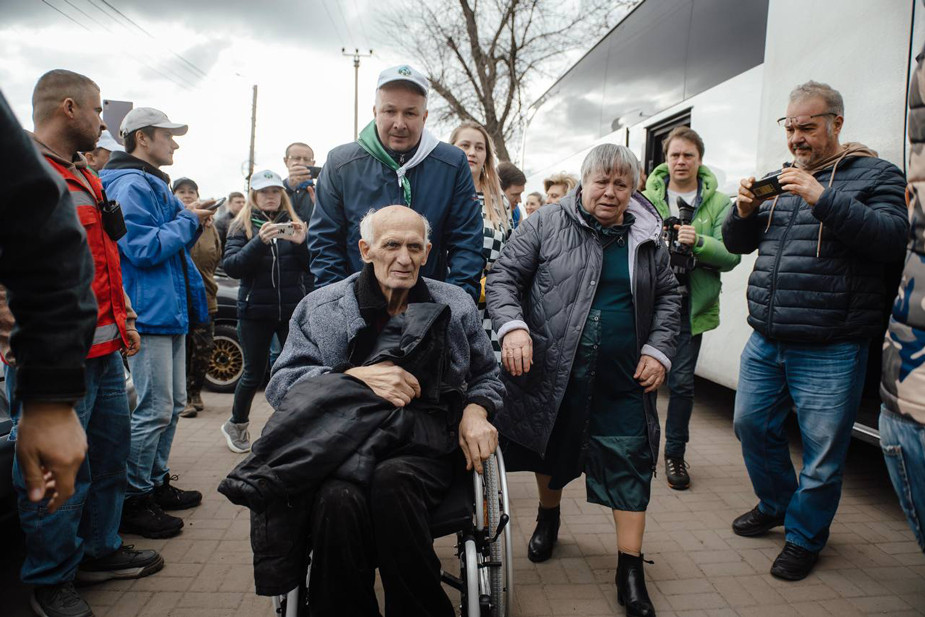 Жители Курской области, возвращенные в Россию через Беларусь, 29 марта 2025 года. Фото: Татьяна Москалькова / Telegram