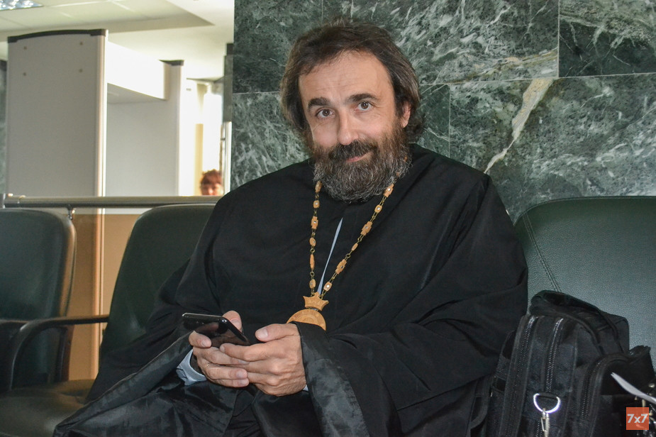 епископ Объединения православных общин апостольской традиции, член правозащитного совета Петербурга Григорий Михнов-Вайтенко
