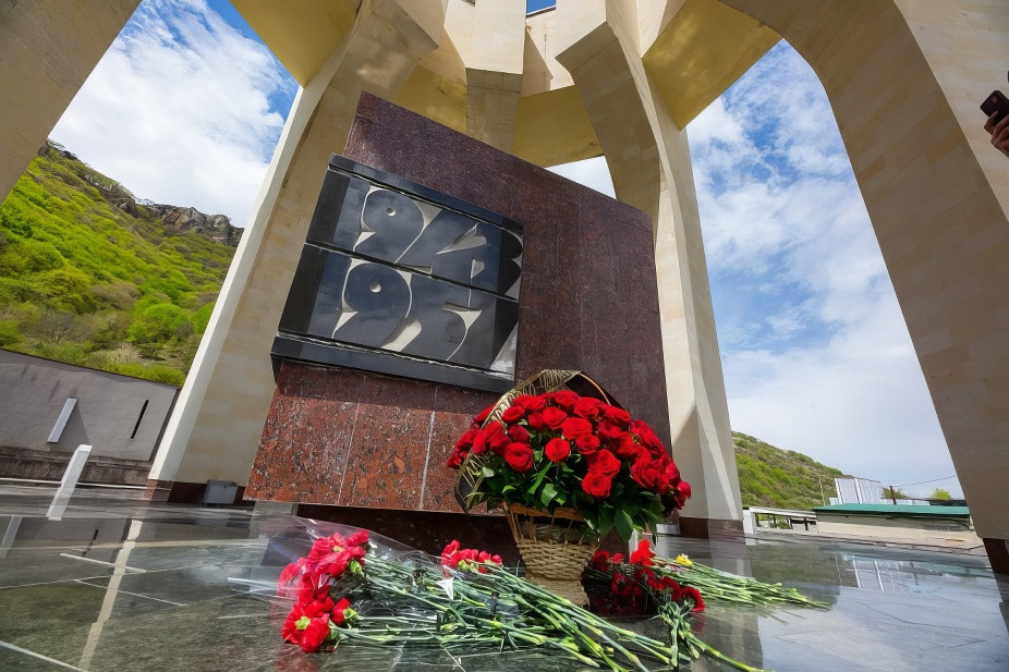 Мемориальный комплекс жертвам депортации карачаевского народа в Карачаевске