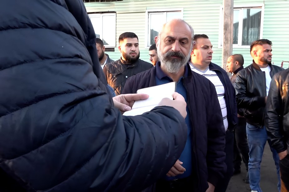 Рейд ОМОНа на общину в Верхних Осельках