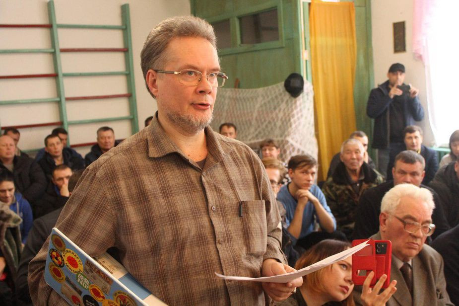 Андрей Ожаровский на публичных слушаниях по проекту освоения Добровольного