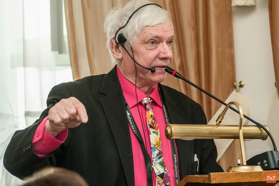 Председатель альтернативной обществнной палаты Костромы Виктор Епифанов